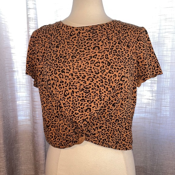 H&M cotton cheetah print tee - Picture 1 of 5